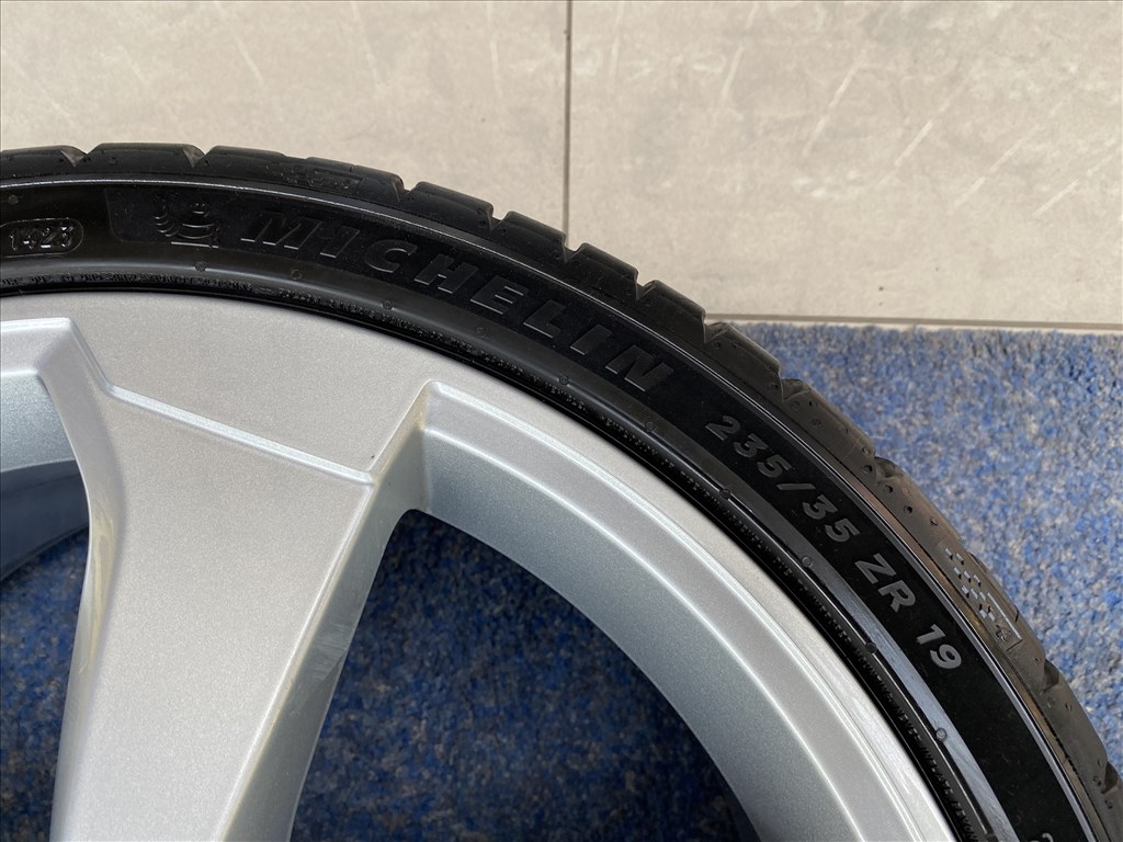 (3619) Audi 19 gyári alufelni felni, 5x112, 235/35 nyári gumi, A3 S3 3. kép