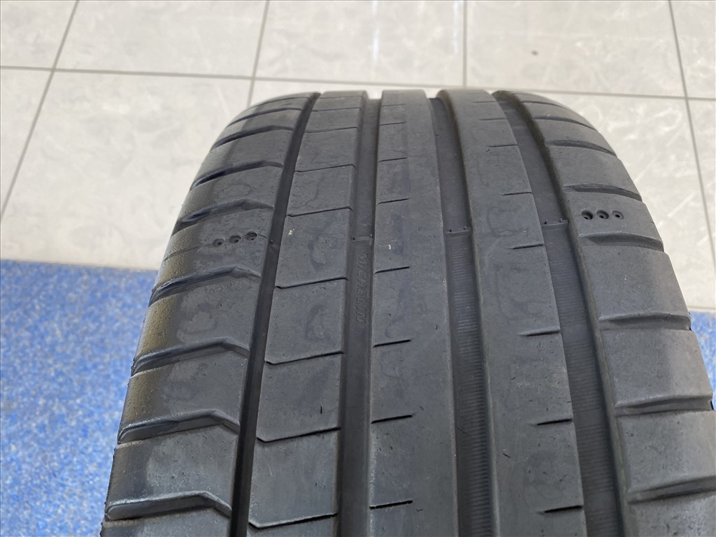 (3619) Audi 19 gyári alufelni felni, 5x112, 235/35 nyári gumi, A3 S3 5. kép