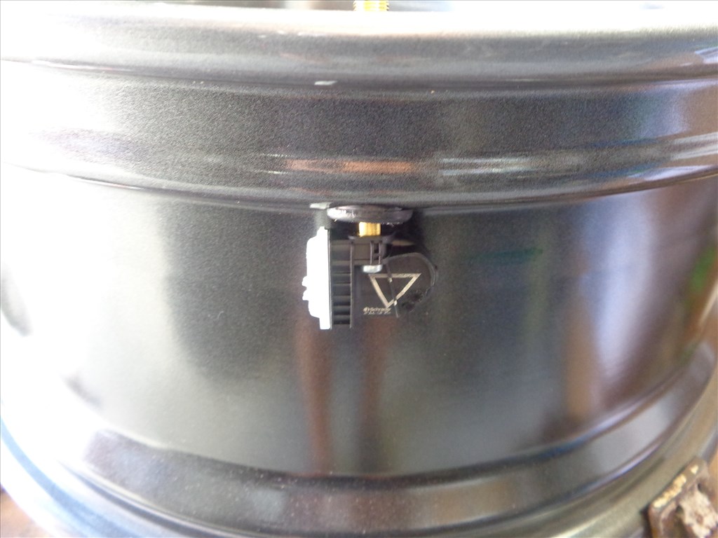 Ford Kuga új téli garnitúra TPMS-sel 11. kép