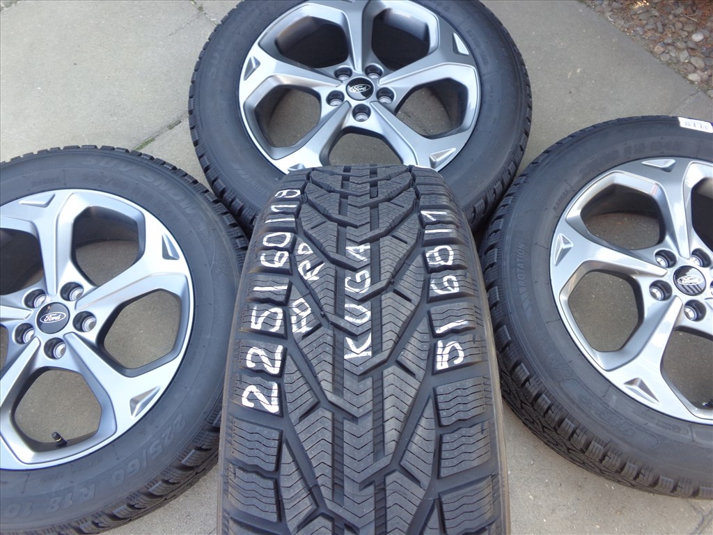 Ford Kuga új téli garnitúra TPMS-sel 13. kép