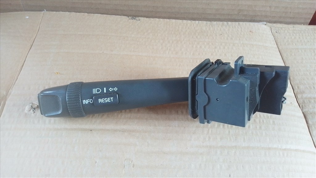 Volvo 30798609 S60 S80 V70 XC70 indexkapcsoló 1. kép