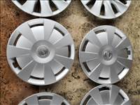 16-os Gyári Audi dísztárcsa 15000ft a 4db/13/