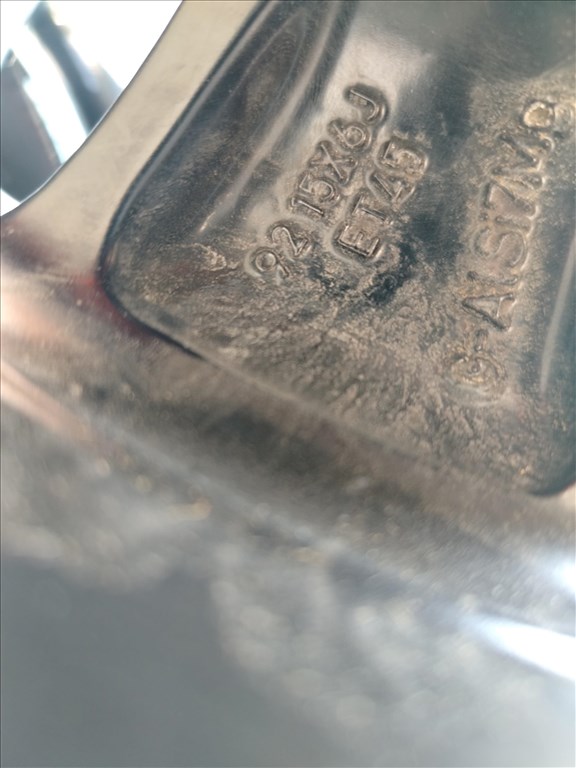  Toyota Yaris 2020-2024 15" alufelni 185/65 új Hankook nyári gumi  6. kép