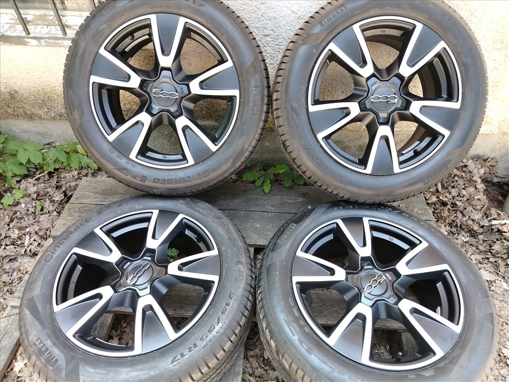  FIAT 500X 17" (gyári felni) alufelni, 215/55 új Pirelli nyári gumi  1. kép