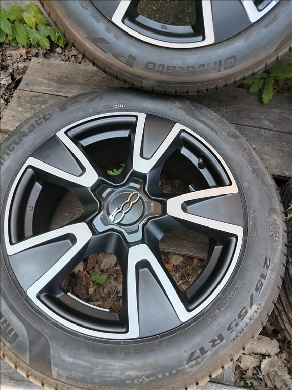 FIAT 500X 17" (gyári felni) alufelni, 215/55 új Pirelli nyári gumi  5. kép