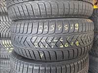  225/45/19" def.tűrő Pirelli téli gumi 