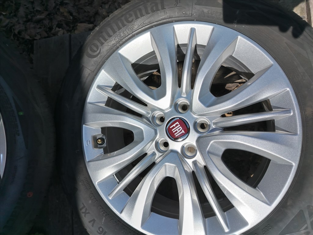  Fiat Tipo 5x98 16" (gyári felni) alufelni, 205/55 Continental nyári gumi  2. kép