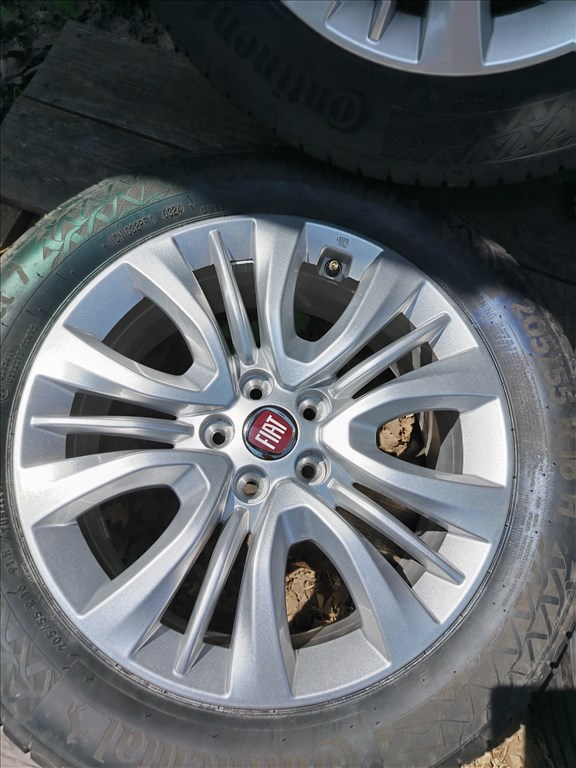  Fiat Tipo 5x98 16" (gyári felni) alufelni, 205/55 Continental nyári gumi  4. kép