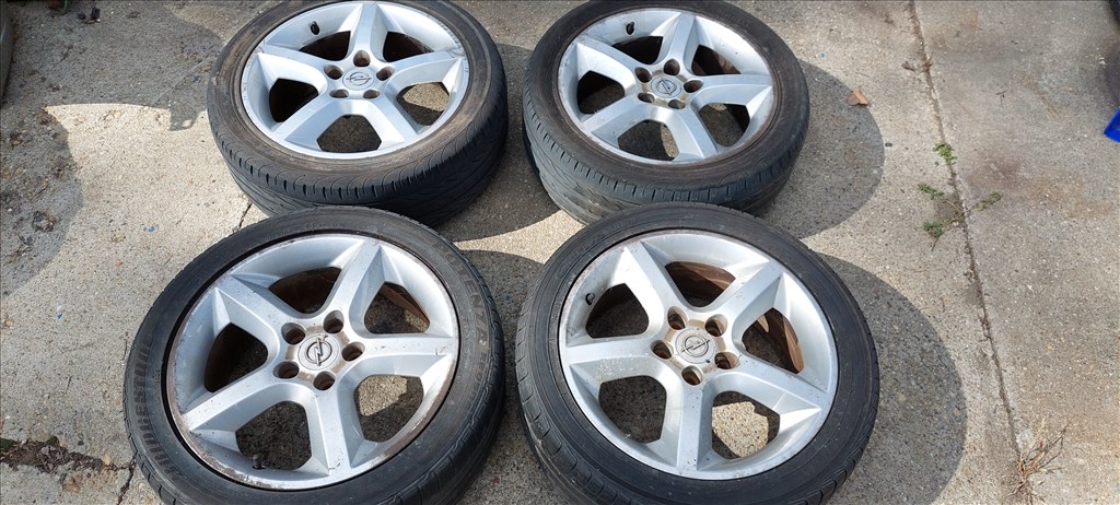  5x110 lyukosztású 7JJ 17" használt (gyári felni) alufelni 1. kép