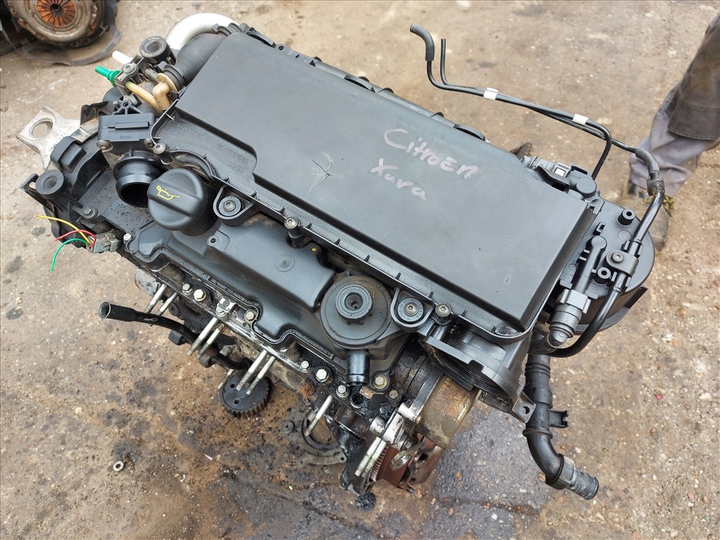 Citroën Xsara 1.4 HDi komplett motor  2. kép
