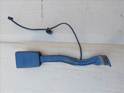 Volkswagen Passat B6 biztonsági öv csat jobb 3C0857756E