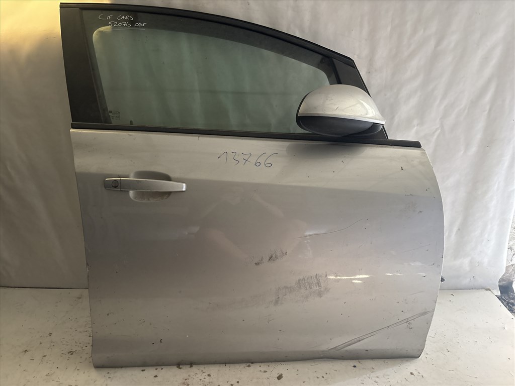 13766 Opel Astra J Jobb első Ajtó Ezüst z176 1. kép