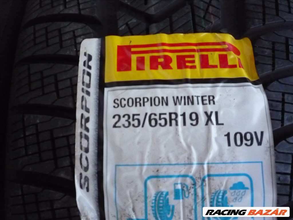 235/65R19 Teljesen Új Pirelli téli gumi garnitúra eladó! 3. kép