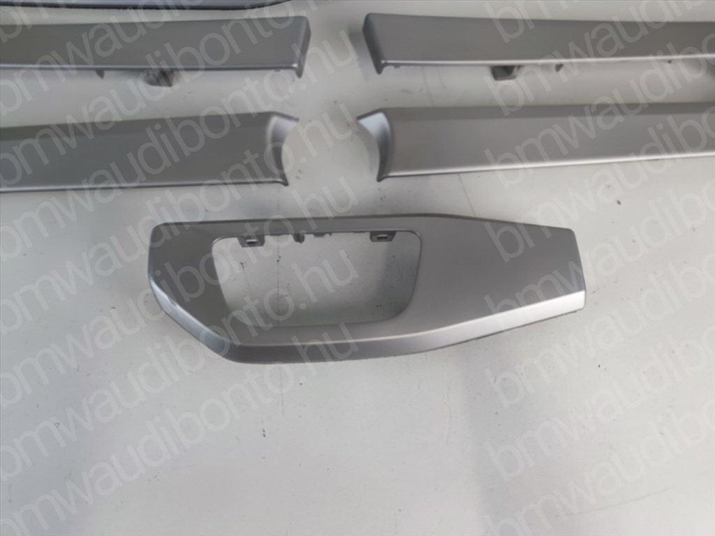 AUDI A4 B9 (8W2, 8WC) Utastér dekor burkolat szett (8W1853190) 2. kép