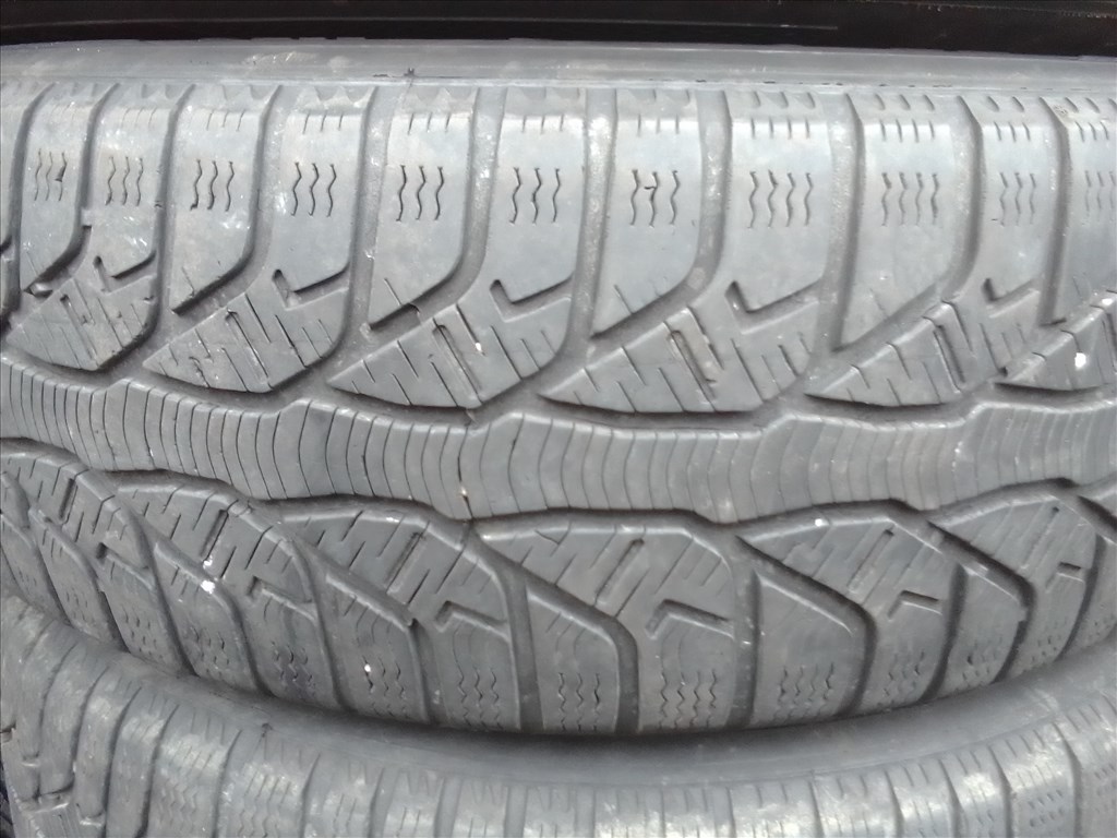  195/65R15 Kleber Krisalp HP2 téli gumi garnitúra 2. kép