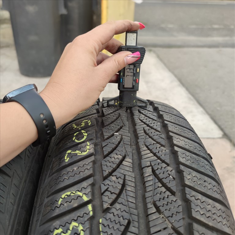  205/60 R16 Sportiva téli gumi 58000ft a 4db/233/ 4. kép