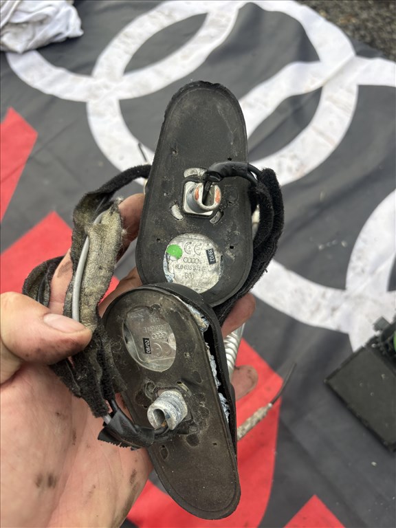 Audi A6 (C5 - 4B) gps antenna  8l0035501e 2. kép