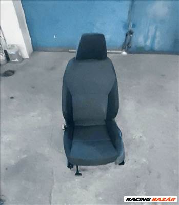 Skoda Octavia III Bal első ülés 