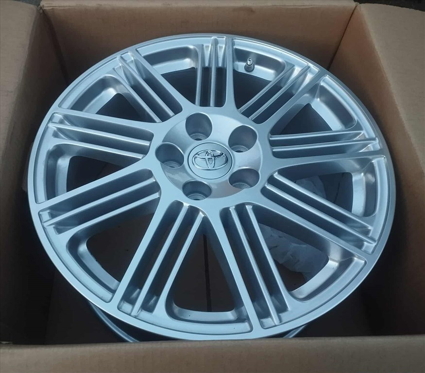 5x114,3 18 Toyota gyári alufelni r18 " Lexus 3. kép