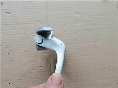 SsangYong Musso Jobb hátsó Felső zsanér 