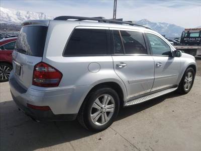Mercedes GL X164 fellépő küszöb 2006-tól