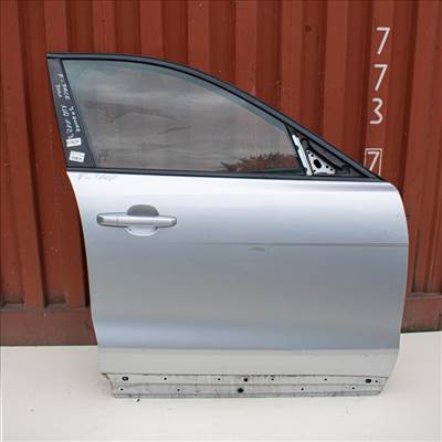  Jaguar F-PACE jobb első ajtó (2021)