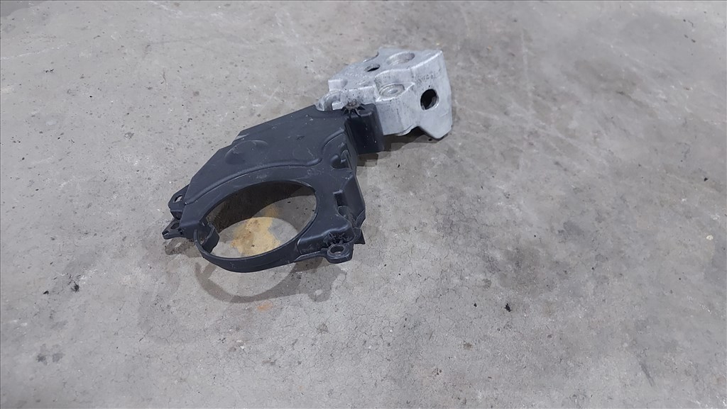 Citroen C4 C5 Peugeot 307 407 04- Motortartóbak konzol burkolat 7196 9682068380 3. kép