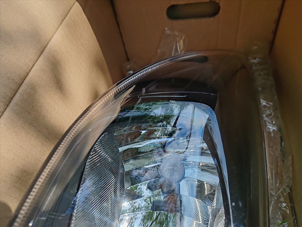 Ford Focus Mk3 F1EB-13W029-AGA jobb első fényszóró 6. kép