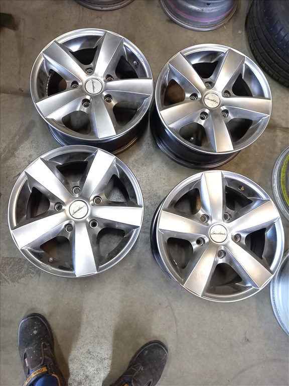  Kia sorento 5x139.7 lyukosztású 7JJ 18" új Dezent alufelni Exx 1. kép