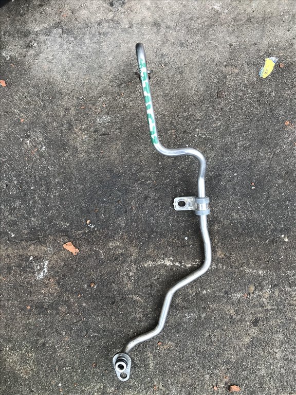 Volkswagen Golf VII 1,2 TSI CJZ turbó olajzó cső 1. kép