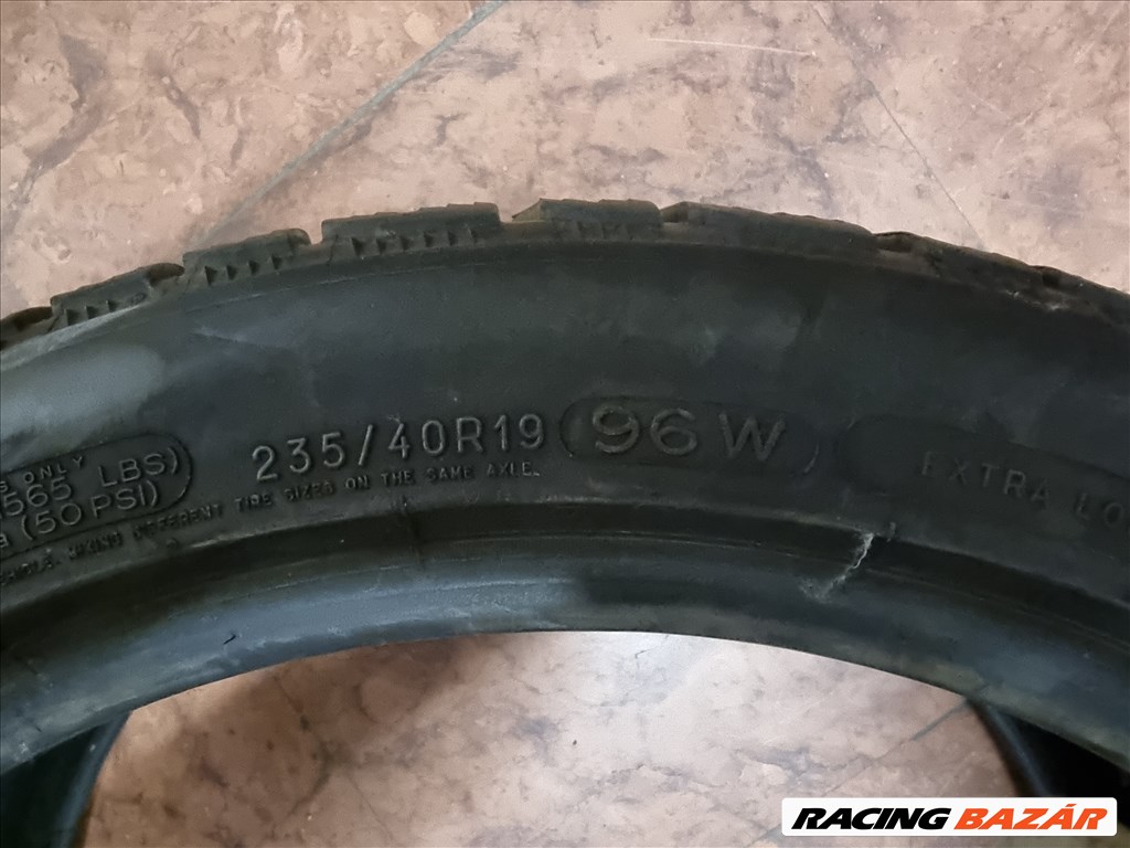 235/40R19 Michelin téli gumi 1 db eladó! 3. kép