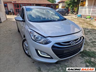 HYUNDAI I30 (GD) 1.4 G4FA bontott alkatrészek, bontás, bontott jármű