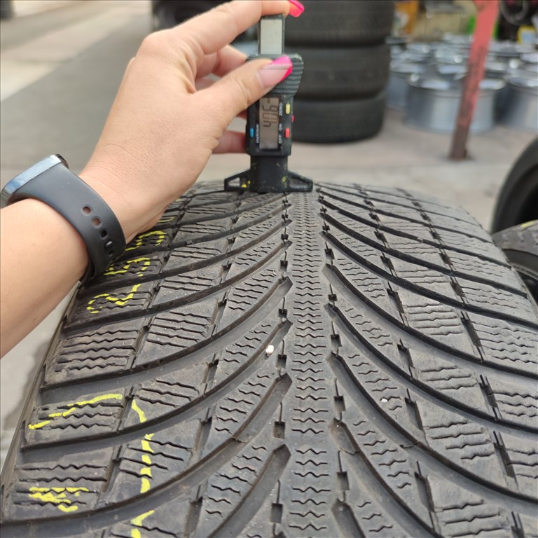  255/45 R20 Michelin téli gumi 15000ft a 2db/211/ 1. kép