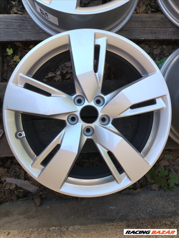  Audi Q5/Skoda Kodiaq/Enyaq  19" (gyári felni) alufelni 2. kép