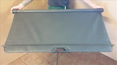 512197 Jeep Patriot 2009, Csomagtér Roló.