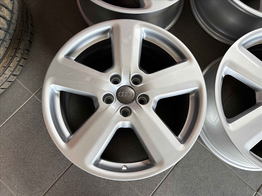 Audi A3 S-line 18" 5x112 gyári alufelni eladó 18 coll 2. kép