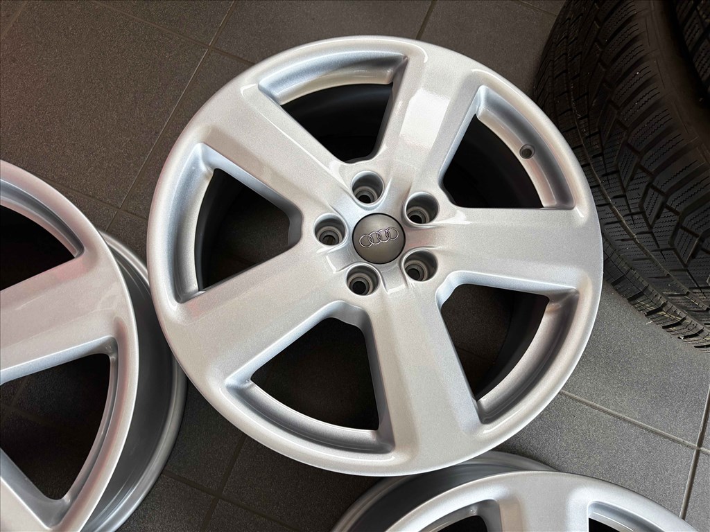 Audi A3 S-line 18" 5x112 gyári alufelni eladó 18 coll 5. kép