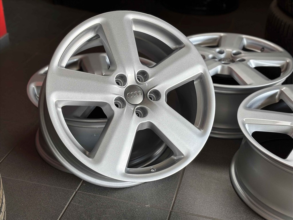 Audi A3 S-line 18" 5x112 gyári alufelni eladó 18 coll 1. kép