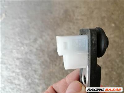 SsangYong Musso Jobb hátsó ajtó kapcsoló  8573008000