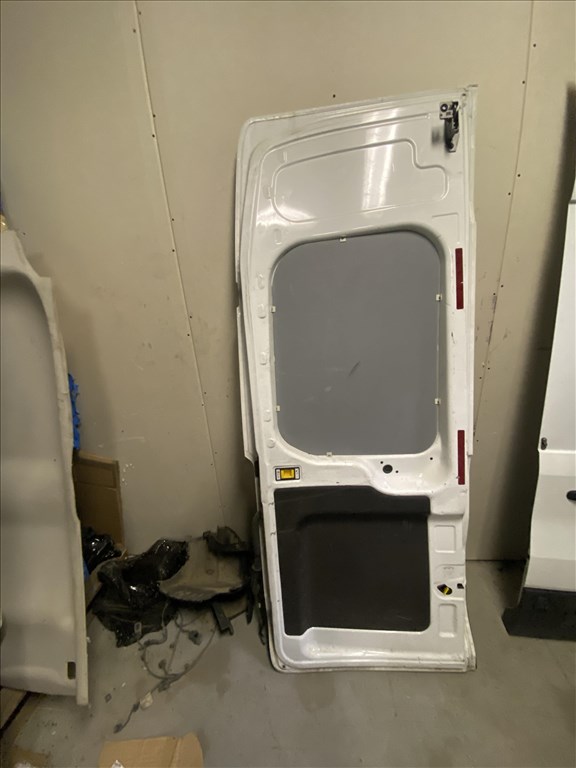 Ford Transit Mk8 Jobb hatso ajtó  2. kép
