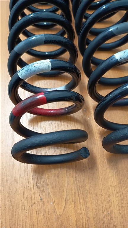 Honda CRX Del Sol gyári első rugók 2. kép