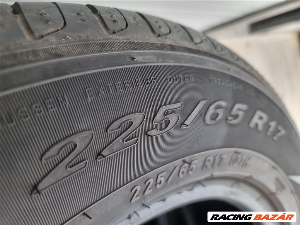 225/65R17 Pirelli garnitúra nagyon jó állapotban eladó! 4. kép