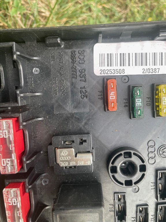 Volkswagen Passat B6 2.0 CR TDi Bontott Elektronika , Vezérlőelektronika , Motorelektronika 15. kép