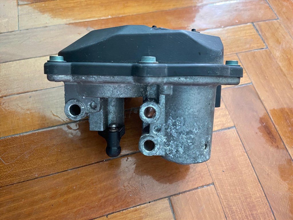 Volkswagen Passat B6 2.0 CR TDi Bontott Elektronika , Vezérlőelektronika , Motorelektronika 19. kép