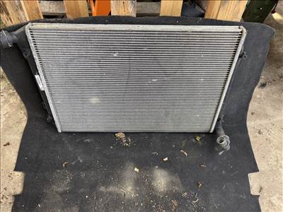 Volkswagen Golf V vízhűtő 1k0121251AL