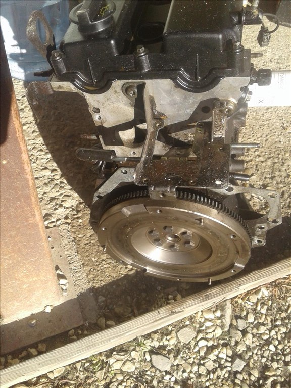 Ford Focus Mk1 komplett motor  3. kép