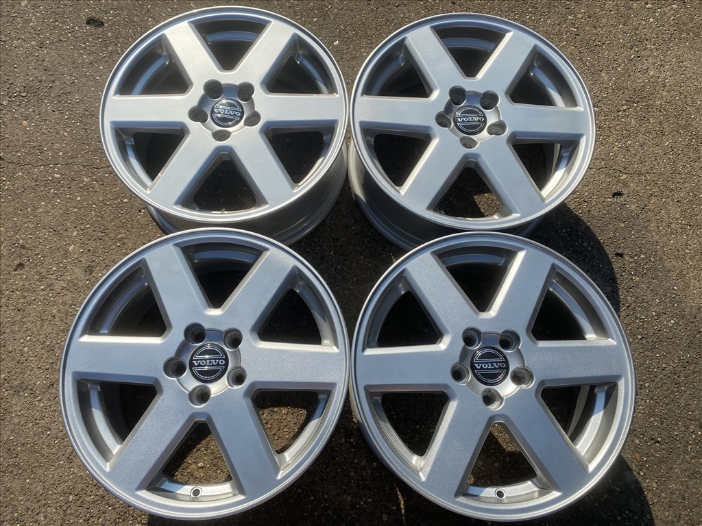 4db gyári 17" Volvo XC90 alufelni. (4075) 1. kép