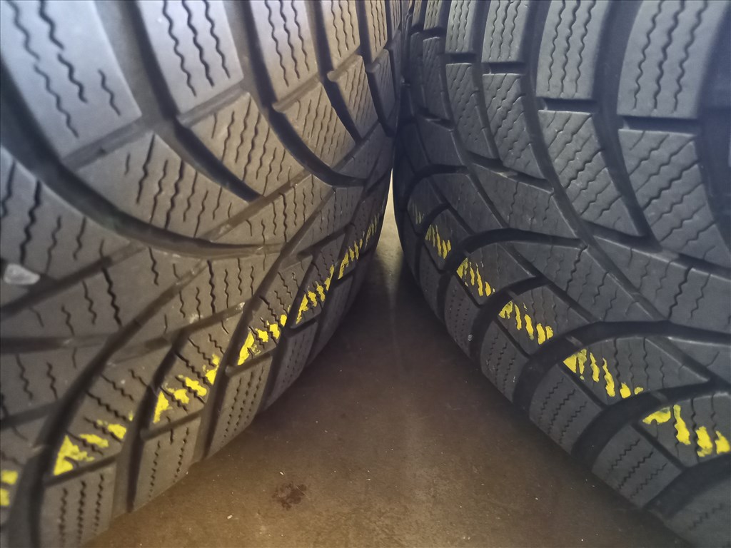 Hyundai Ioniq 5x114.3-as 6.5x16" újszerű Dezent alufelni 205/60R16 újszerű Toyo Tires téli gumi sxx1 5. kép