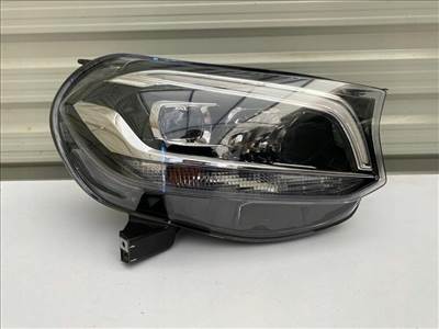 Mercedes A-osztály W169 Fényszóró jobb LED High Perf. X osztály 4709060900