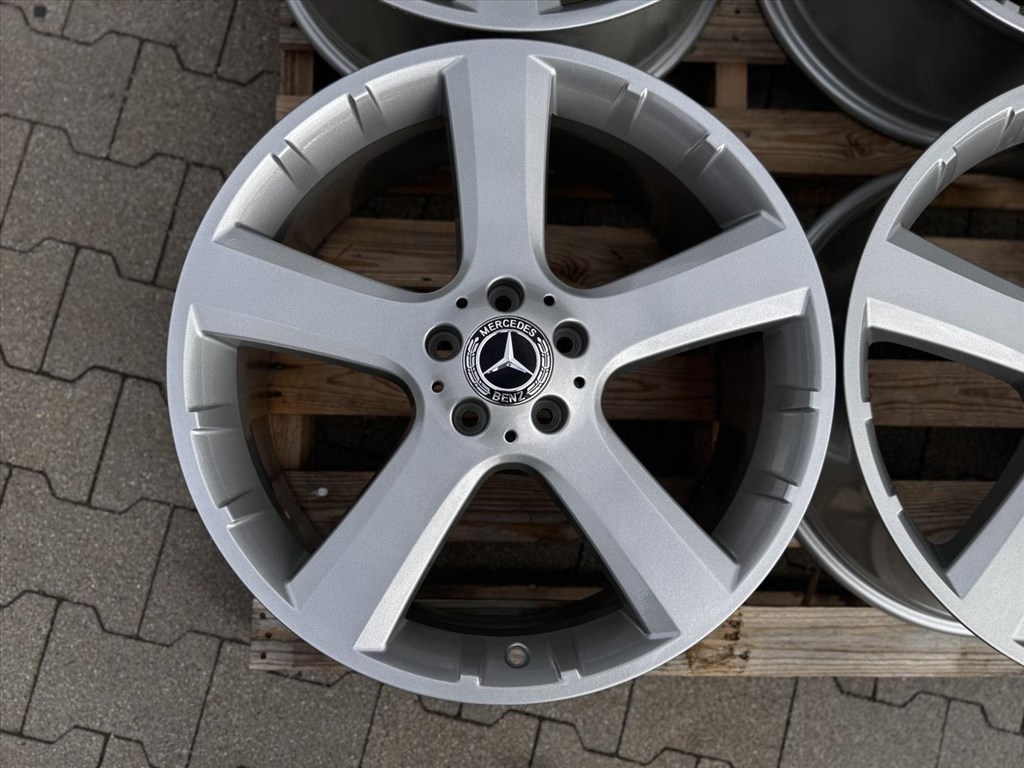 R20 5x112 Original Mercedes GL ML 8.5J ET56  OE A1644011102 gyári alufelnik felnik 2. kép